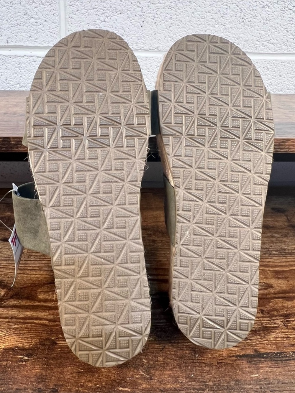 Haute Hippie Sandals Nori Espadrille Slide Green Faux Suede Double Strap NWT 7.5 - Picture 8 of 10